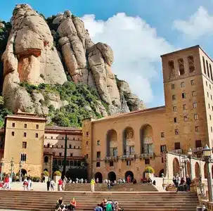 Rutas en Autocar por Catalunya para escuelas e institutos: Montserrat